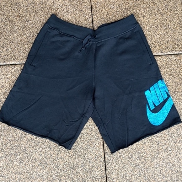 Nike Men's Shorts 100% Cotton XL Nike Men's Shorts 100% Cotton XL